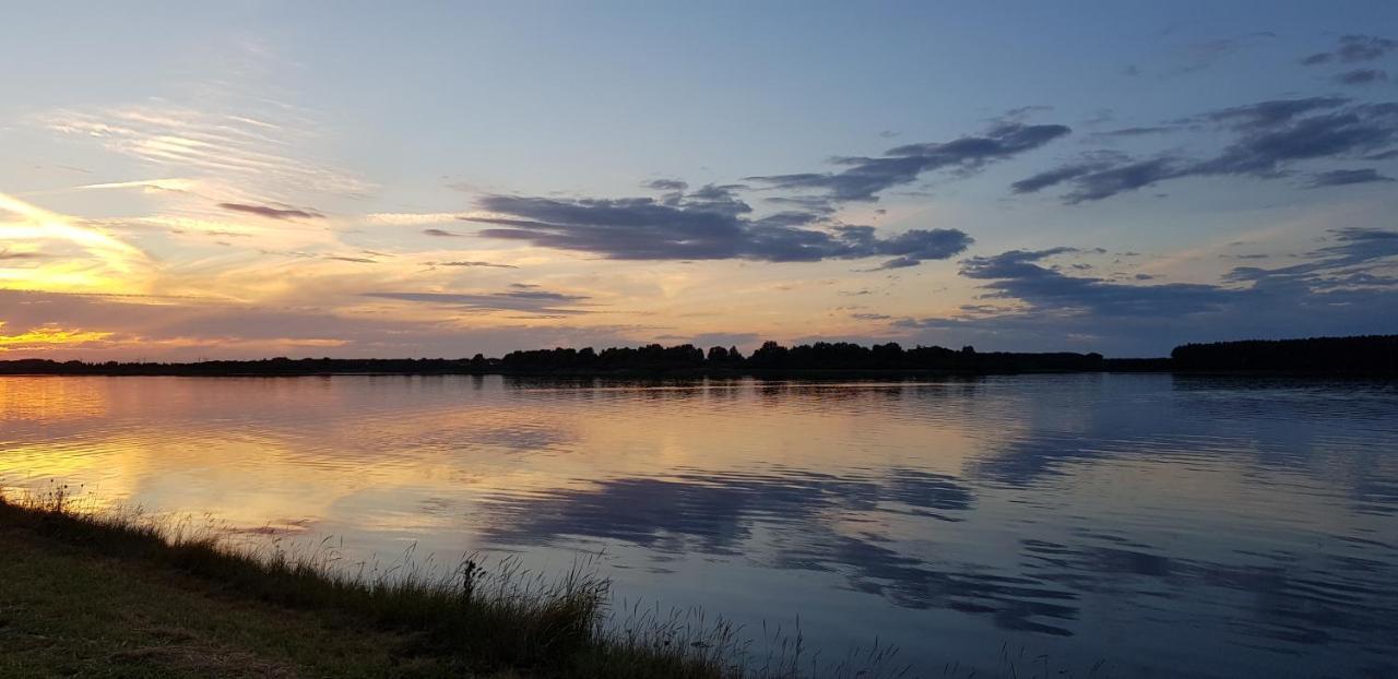 Slapen Aan De Voet Van De Molen Ovezande Екстер'єр фото